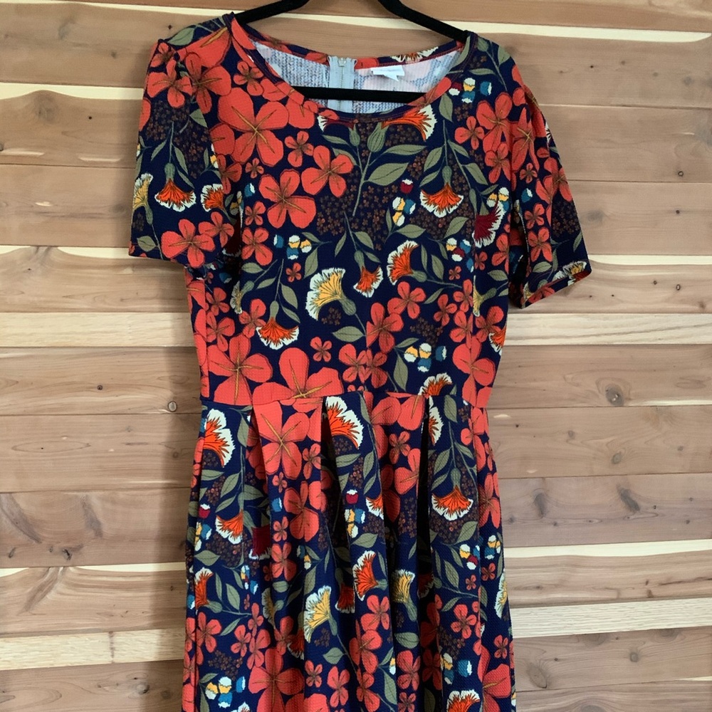 2XL Lularoe Amelia